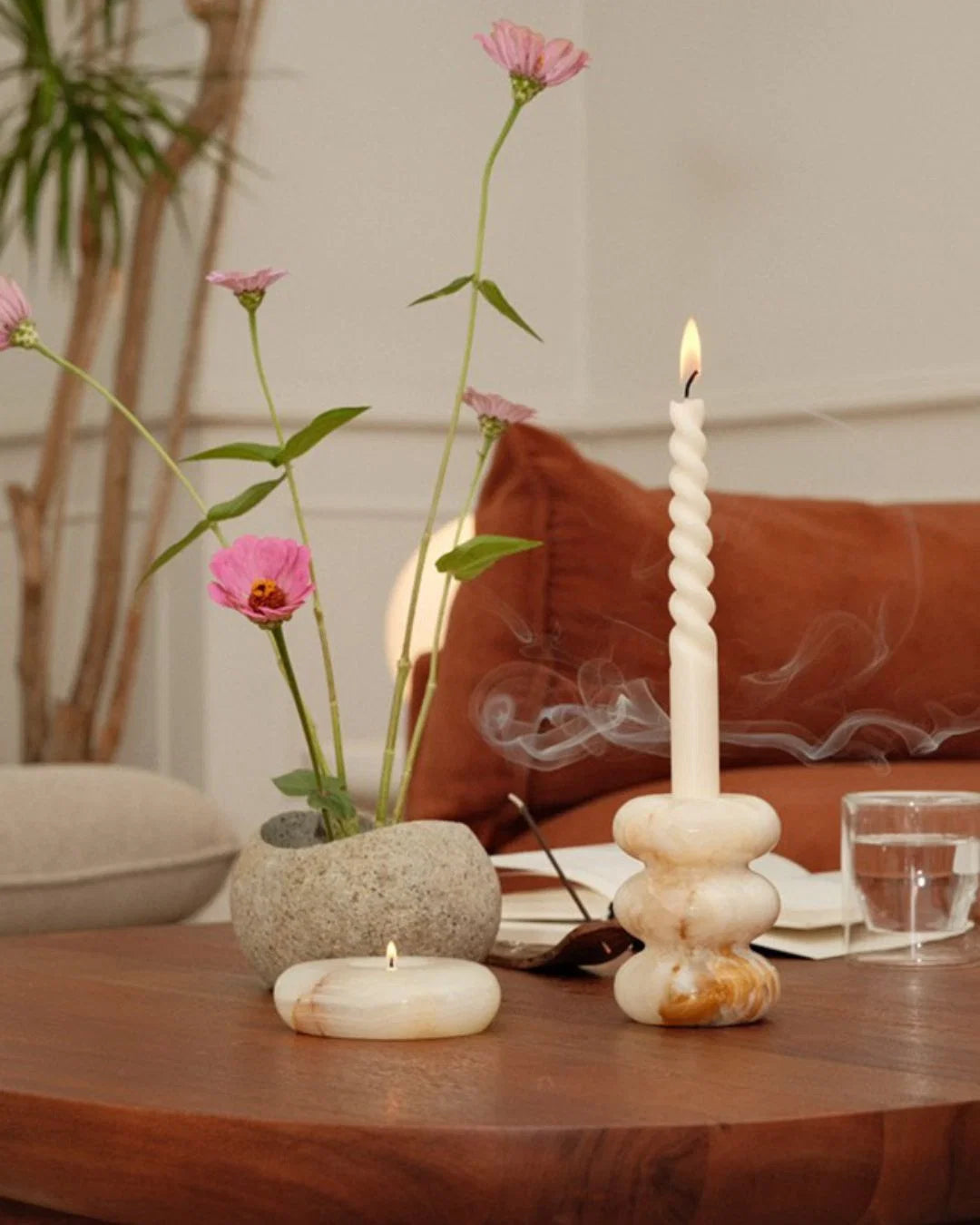 The Bubble Candleholder White Onyx