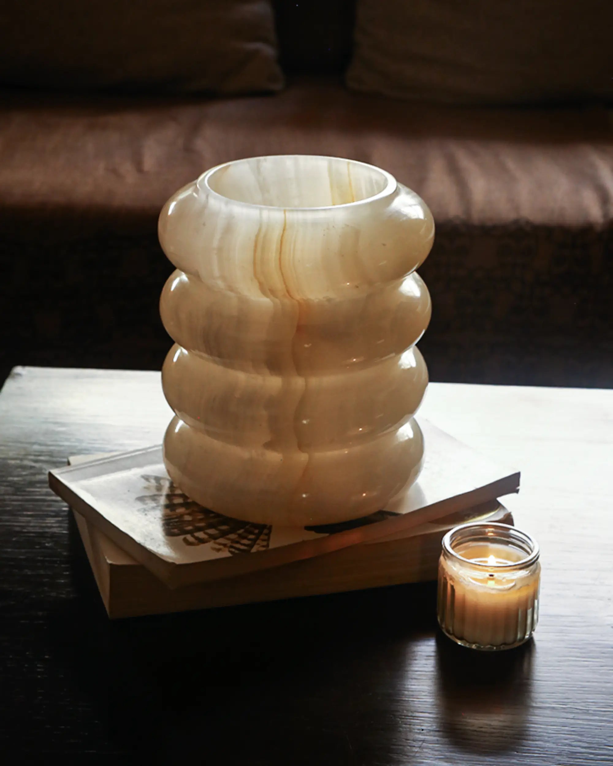 Bubble Vase in Carrara White