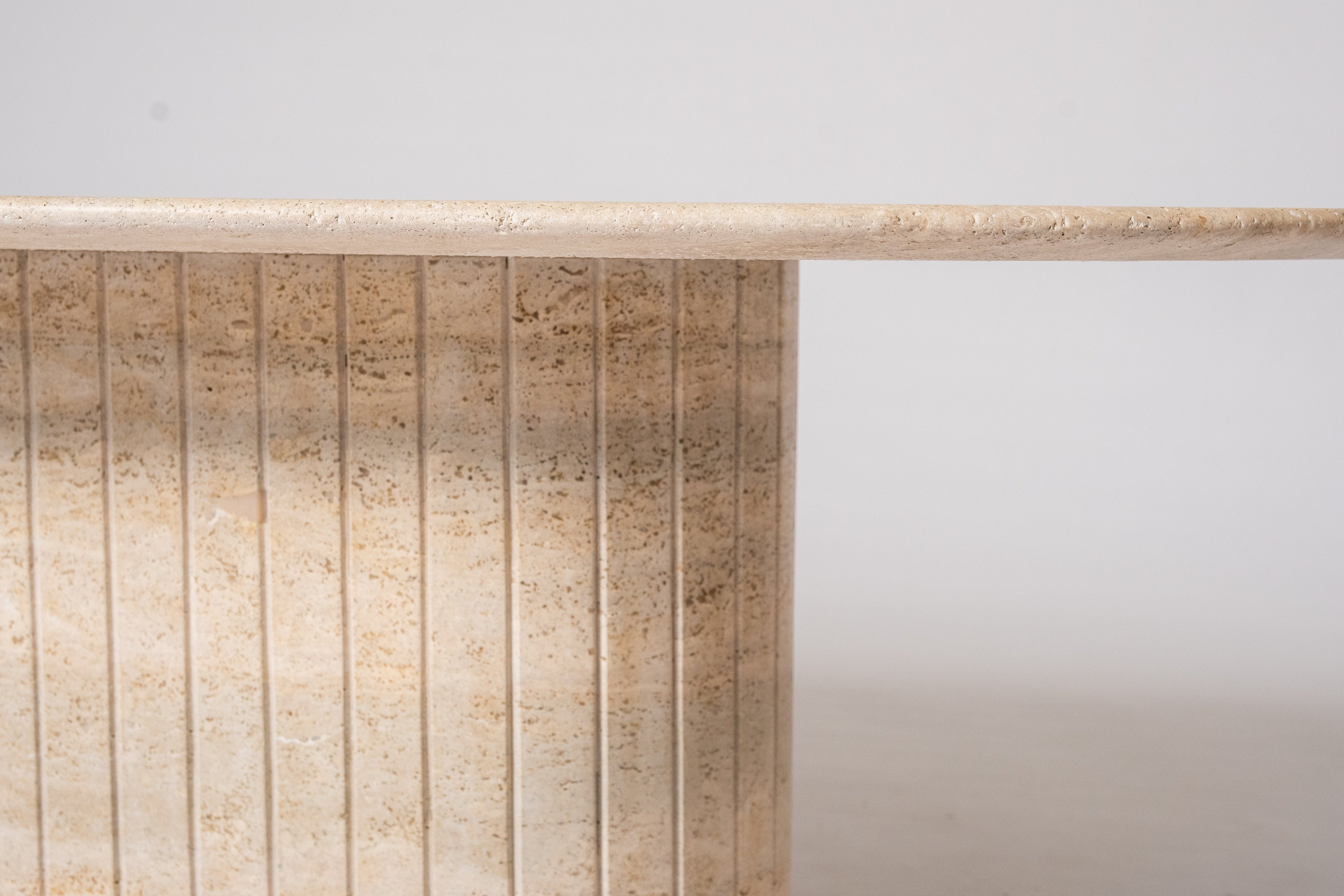 Reed Coffee Table In Beige Travertine