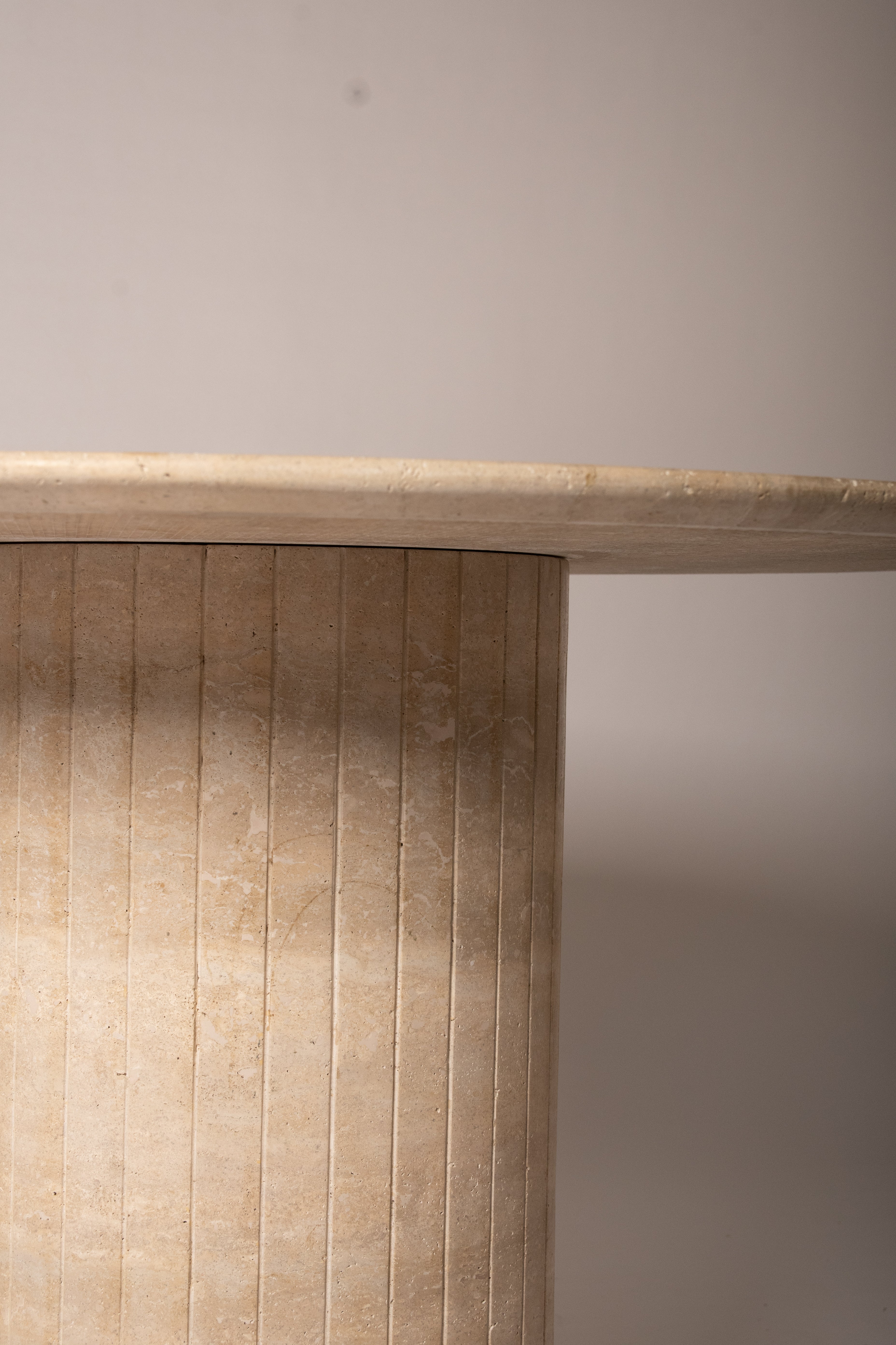 Reed Round Dining Table In Beige Travertine