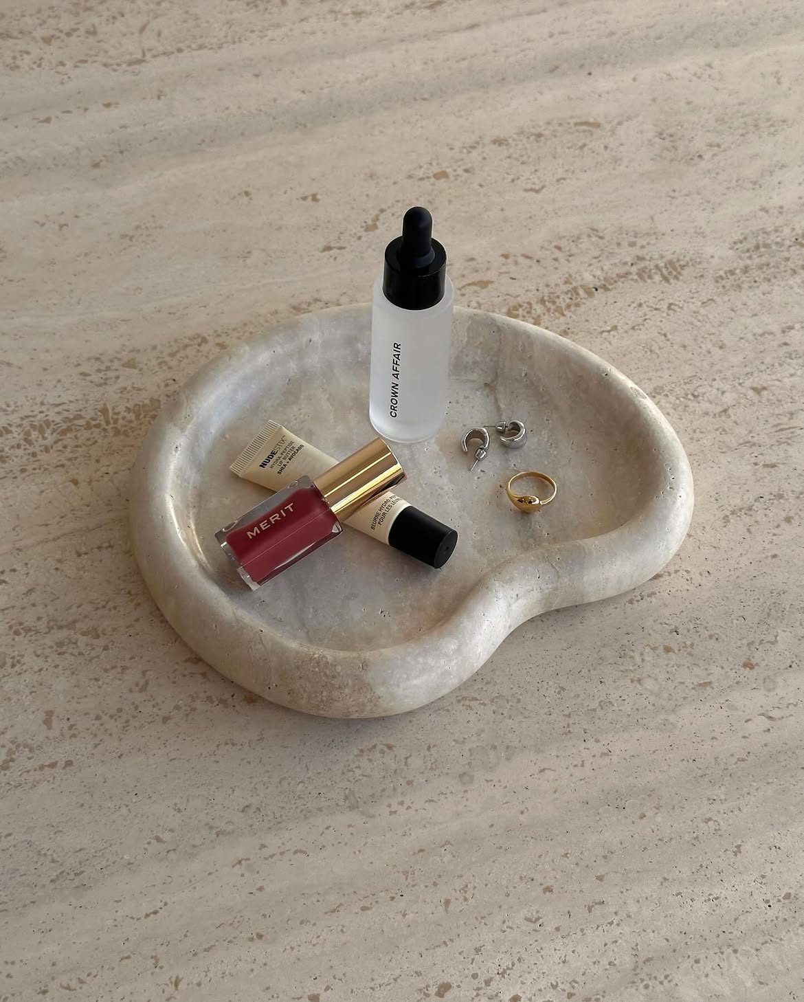 Pebble Tray