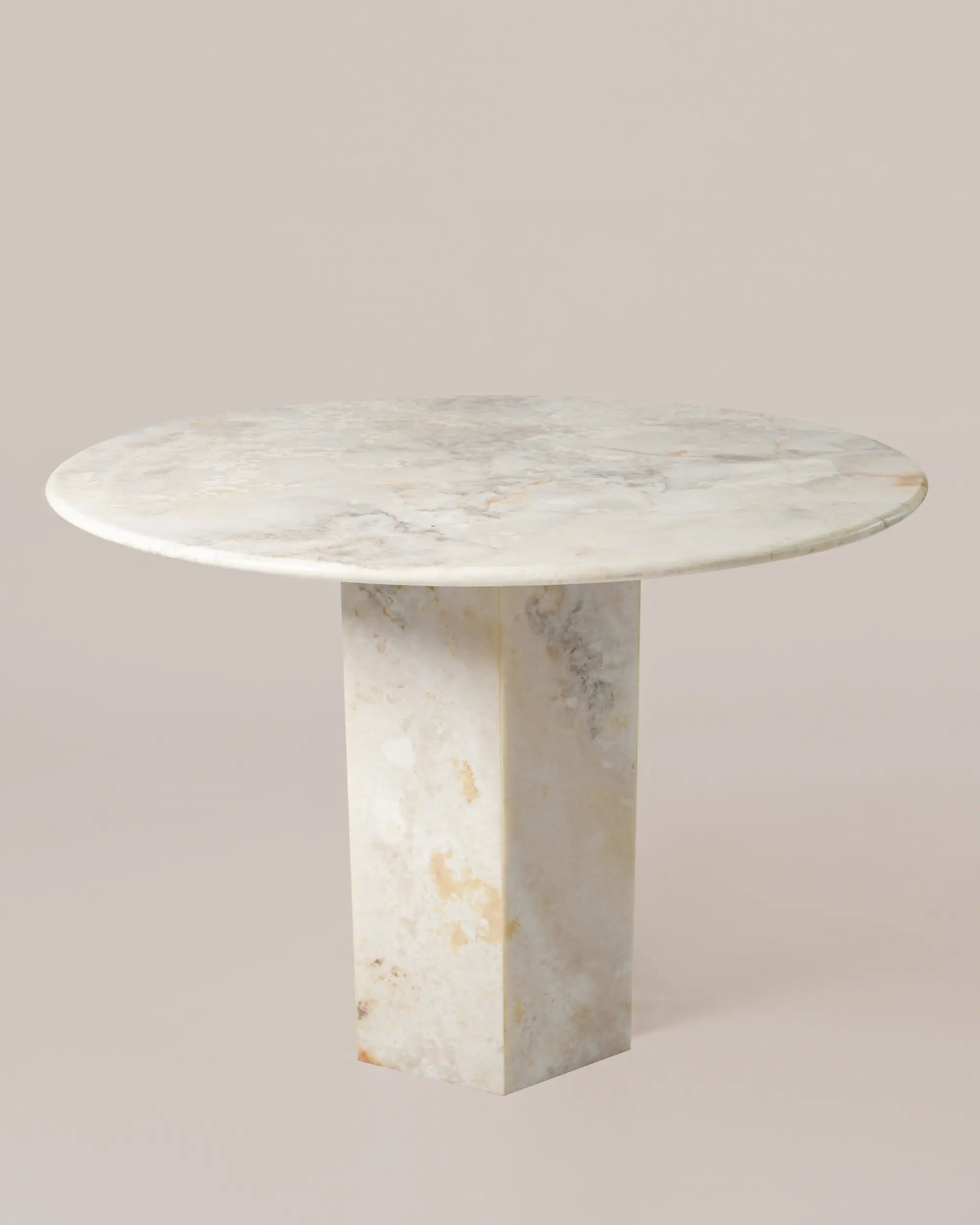 Hex Round Dining Table In White Onyx